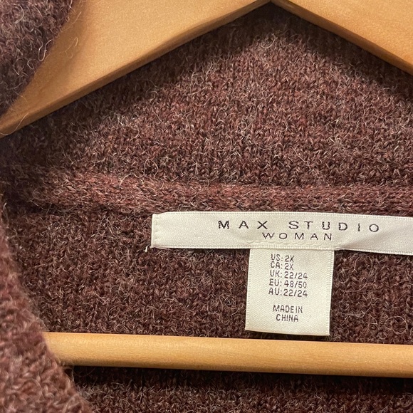 Women's Burgundy Sweater - Picture 2 of 7